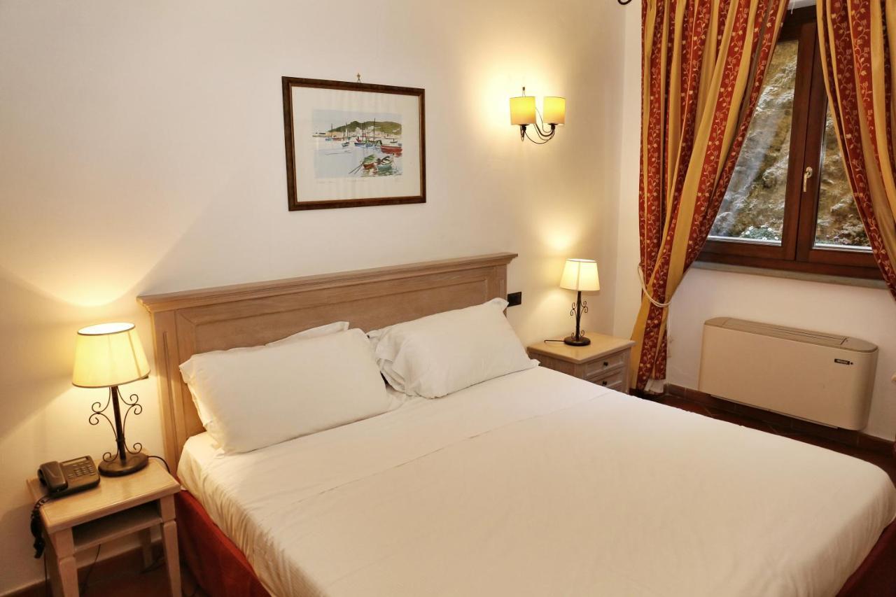 Albergo Filippo II Porto Santo Stefano  Exterior foto